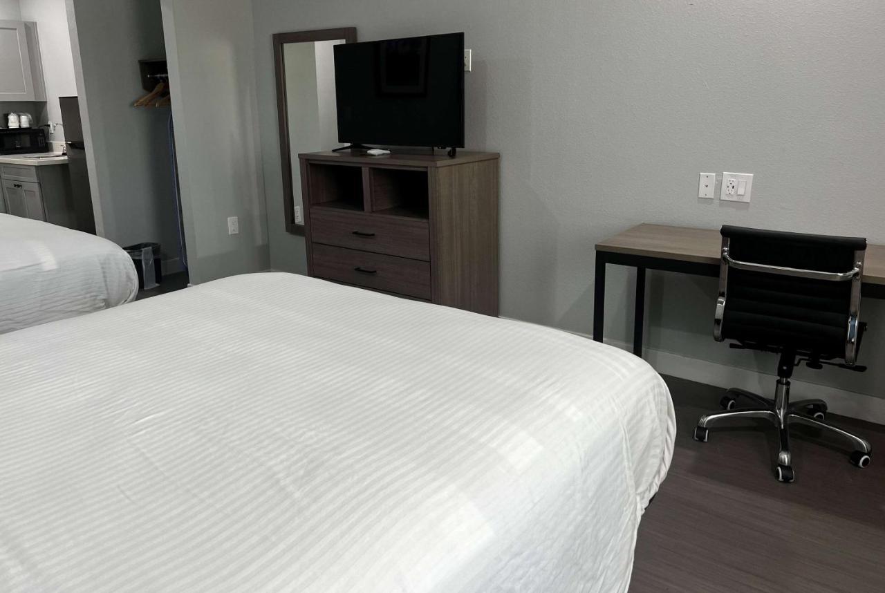 Baymont By Wyndham Freeport Texas Otel Dış mekan fotoğraf